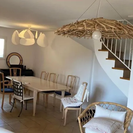 Apartment La Croix-valmer, 5 Pieces, 8 Personnes - Fr-1-726-16 La Croix-Valmer